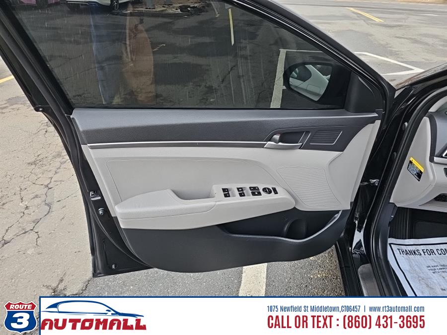 2018 Hyundai Elantra SE 2.0L Auto (Ulsan), available for sale in Middletown, Connecticut | RT 3 AUTO MALL LLC. Middletown, Connecticut 2018 Hyundai Elantra SE 2.0L Auto (Ulsan), available for sale in Middletown, Connecticut | RT 3 AUTO MALL LLC. Middletown, Connecticut