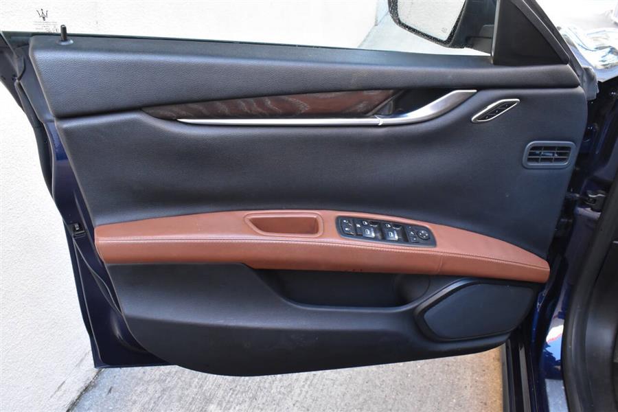 2018 Maserati Ghibli SQ4 AWD 4dr Sedan, available for sale in Great Neck, New York | Camy Cars. Great Neck, New York 2018 Maserati Ghibli SQ4 AWD 4dr Sedan, available for sale in Great Neck, New York | Camy Cars. Great Neck, New York