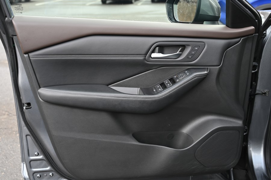 2023 Nissan Rogue AWD SL, available for sale in Waterbury, Connecticut | Highline Car Connection. Waterbury, Connecticut 2023 Nissan Rogue AWD SL, available for sale in Waterbury, Connecticut | Highline Car Connection. Waterbury, Connecticut