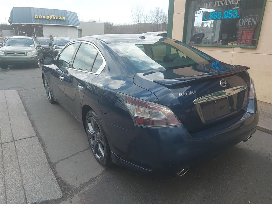 2014 Nissan Maxima 4dr Sdn 3.5 SV w/Premium Pkg, available for sale in West Hartford, Connecticut | Chadrad Motors llc. West Hartford, Connecticut 2014 Nissan Maxima 4dr Sdn 3.5 SV w/Premium Pkg, available for sale in West Hartford, Connecticut | Chadrad Motors llc. West Hartford, Connecticut