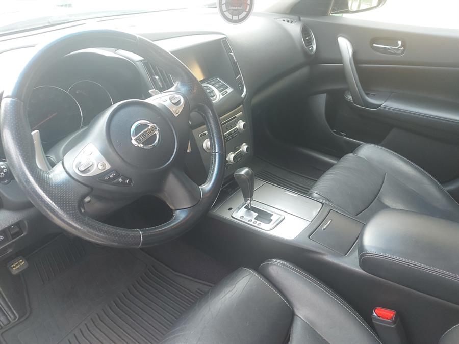 2014 Nissan Maxima 4dr Sdn 3.5 SV w/Premium Pkg, available for sale in West Hartford, Connecticut | Chadrad Motors llc. West Hartford, Connecticut 2014 Nissan Maxima 4dr Sdn 3.5 SV w/Premium Pkg, available for sale in West Hartford, Connecticut | Chadrad Motors llc. West Hartford, Connecticut
