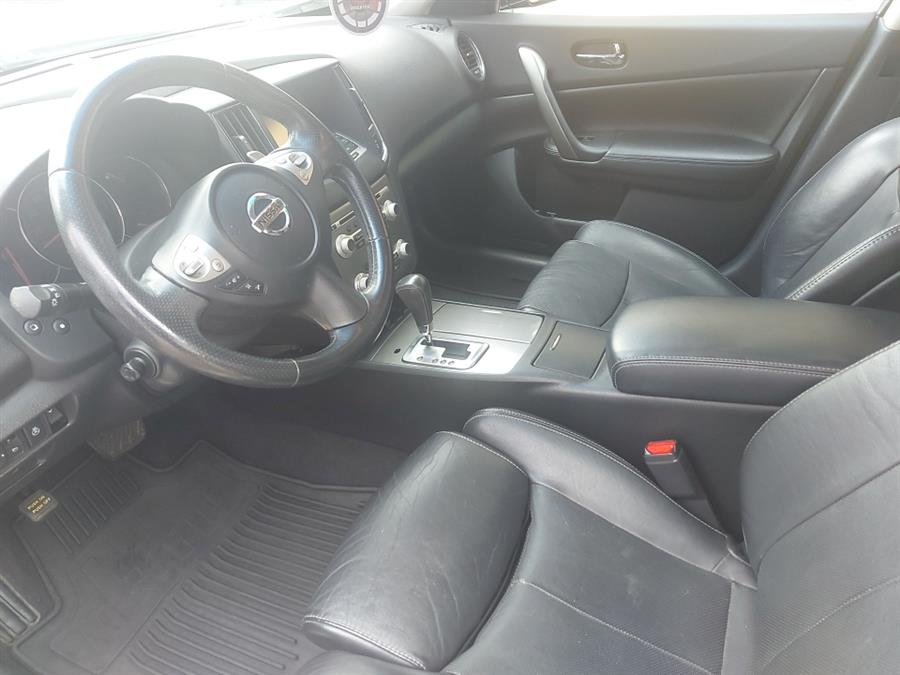2014 Nissan Maxima 4dr Sdn 3.5 SV w/Premium Pkg, available for sale in West Hartford, Connecticut | Chadrad Motors llc. West Hartford, Connecticut 2014 Nissan Maxima 4dr Sdn 3.5 SV w/Premium Pkg, available for sale in West Hartford, Connecticut | Chadrad Motors llc. West Hartford, Connecticut
