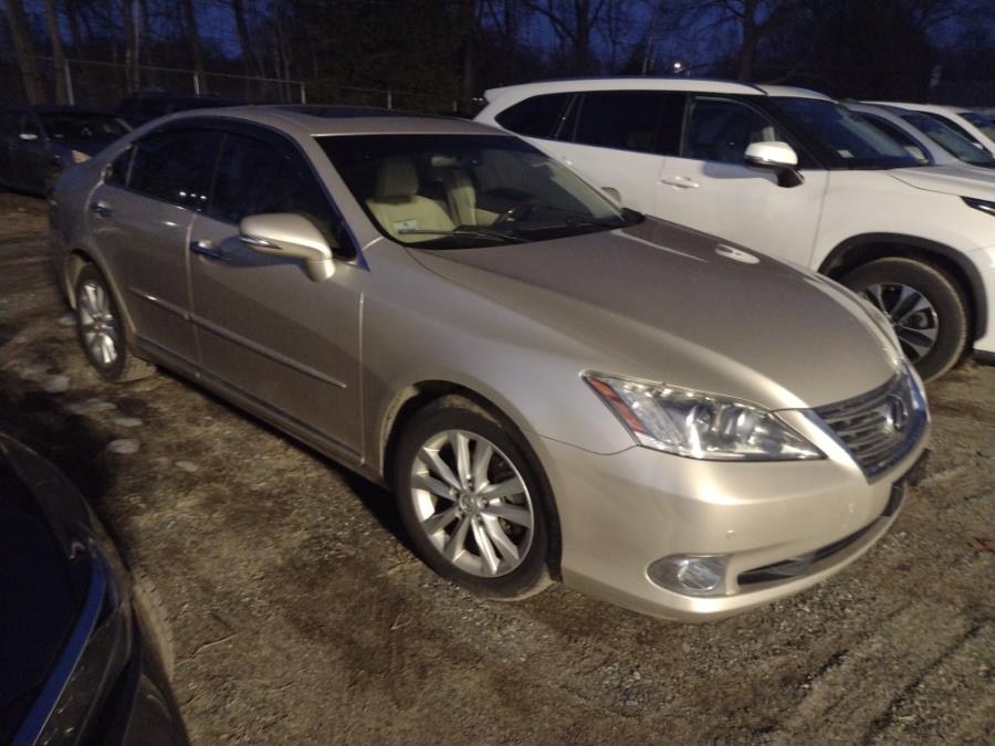 2012 Lexus ES 350 4dr Sdn, available for sale in Chicopee, Massachusetts | Matts Auto Mall LLC. Chicopee, Massachusetts