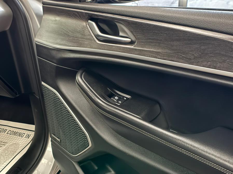 2021 Jeep Grand Cherokee L Limited 4x4, available for sale in Massapequa Park, New York | Power Motors East. Massapequa Park, New York 2021 Jeep Grand Cherokee L Limited 4x4, available for sale in Massapequa Park, New York | Power Motors East. Massapequa Park, New York