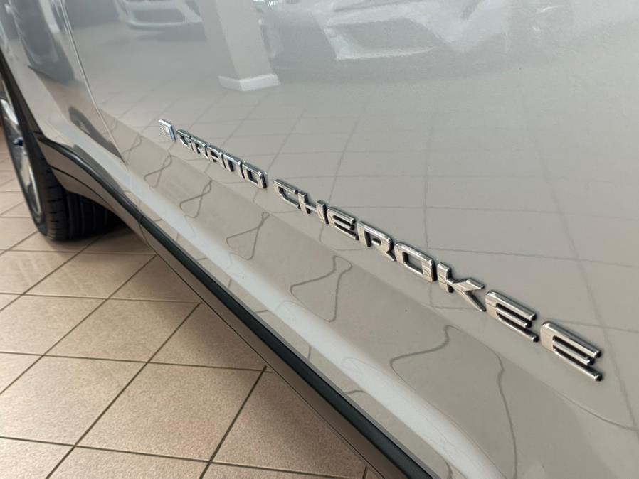 2021 Jeep Grand Cherokee L Limited 4x4, available for sale in Massapequa Park, New York | Power Motors East. Massapequa Park, New York 2021 Jeep Grand Cherokee L Limited 4x4, available for sale in Massapequa Park, New York | Power Motors East. Massapequa Park, New York