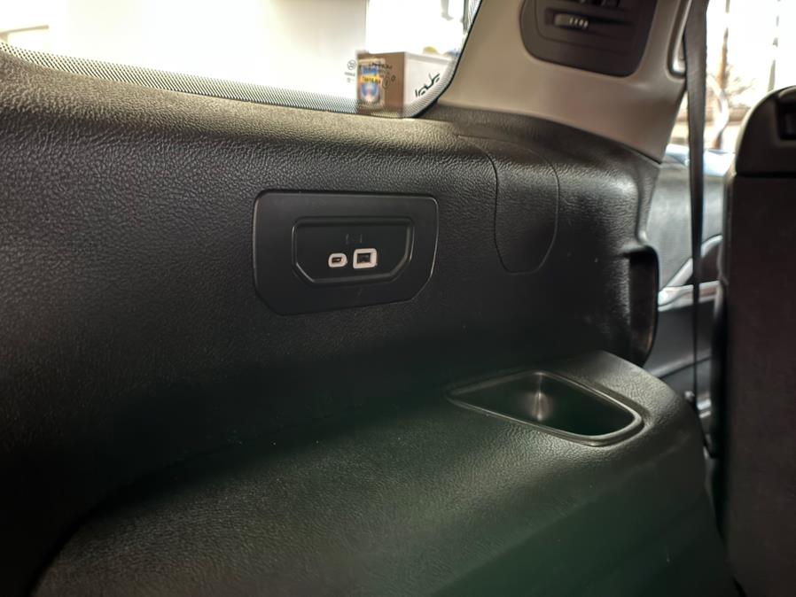 2021 Jeep Grand Cherokee L Limited 4x4, available for sale in Massapequa Park, New York | Power Motors East. Massapequa Park, New York 2021 Jeep Grand Cherokee L Limited 4x4, available for sale in Massapequa Park, New York | Power Motors East. Massapequa Park, New York