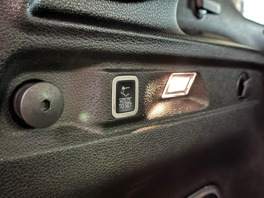 2021 Jeep Grand Cherokee L Limited 4x4, available for sale in Massapequa Park, New York | Power Motors East. Massapequa Park, New York 2021 Jeep Grand Cherokee L Limited 4x4, available for sale in Massapequa Park, New York | Power Motors East. Massapequa Park, New York