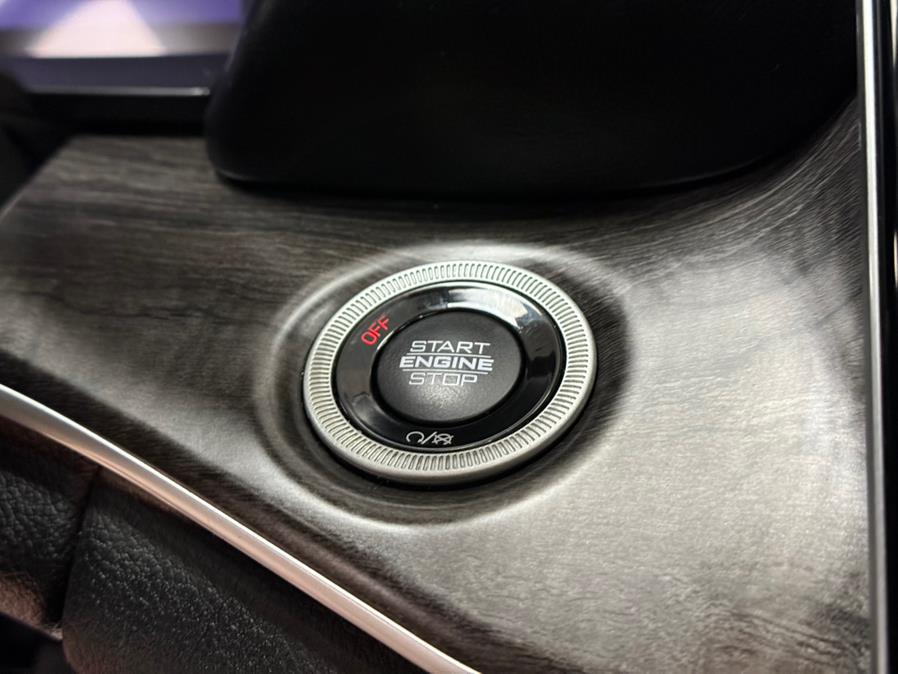 2021 Jeep Grand Cherokee L Limited 4x4, available for sale in Massapequa Park, New York | Power Motors East. Massapequa Park, New York 2021 Jeep Grand Cherokee L Limited 4x4, available for sale in Massapequa Park, New York | Power Motors East. Massapequa Park, New York