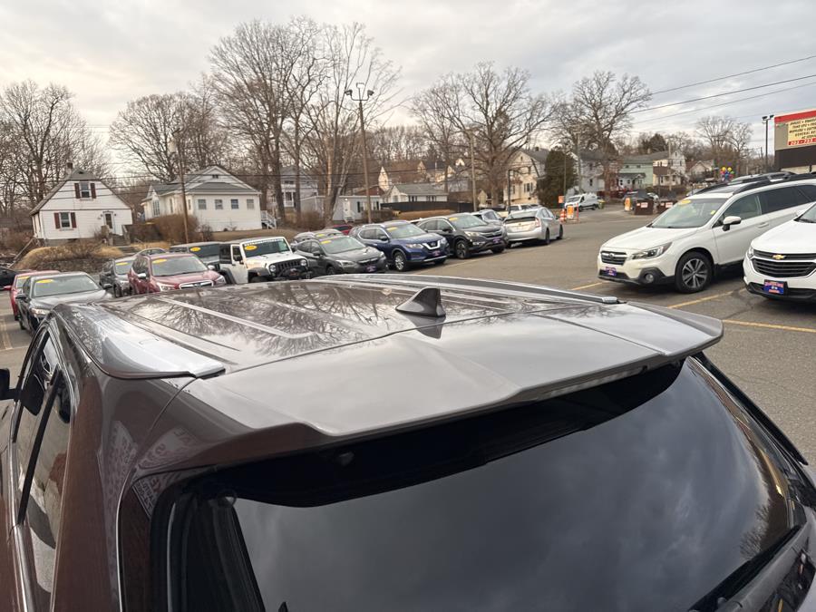 2015 Toyota Highlander AWD 4dr V6 Limited, available for sale in Waterbury, Connecticut | National Auto Brokers, Inc.. Waterbury, Connecticut 2015 Toyota Highlander AWD 4dr V6 Limited, available for sale in Waterbury, Connecticut | National Auto Brokers, Inc.. Waterbury, Connecticut