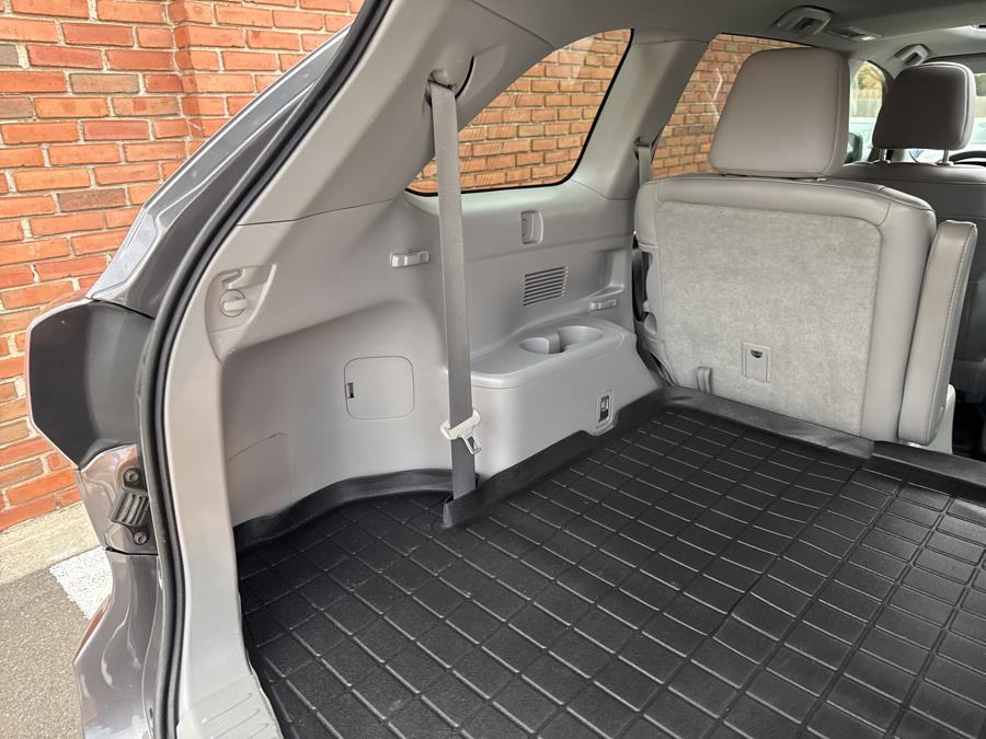 2015 Toyota Highlander AWD 4dr V6 Limited, available for sale in Waterbury, Connecticut | National Auto Brokers, Inc.. Waterbury, Connecticut 2015 Toyota Highlander AWD 4dr V6 Limited, available for sale in Waterbury, Connecticut | National Auto Brokers, Inc.. Waterbury, Connecticut