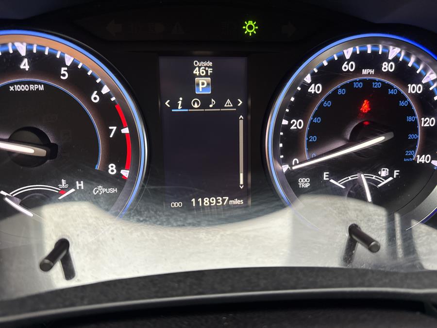 2015 Toyota Highlander AWD 4dr V6 Limited, available for sale in Waterbury, Connecticut | National Auto Brokers, Inc.. Waterbury, Connecticut 2015 Toyota Highlander AWD 4dr V6 Limited, available for sale in Waterbury, Connecticut | National Auto Brokers, Inc.. Waterbury, Connecticut