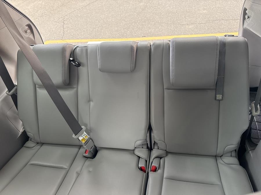 2015 Toyota Highlander AWD 4dr V6 Limited, available for sale in Waterbury, Connecticut | National Auto Brokers, Inc.. Waterbury, Connecticut 2015 Toyota Highlander AWD 4dr V6 Limited, available for sale in Waterbury, Connecticut | National Auto Brokers, Inc.. Waterbury, Connecticut
