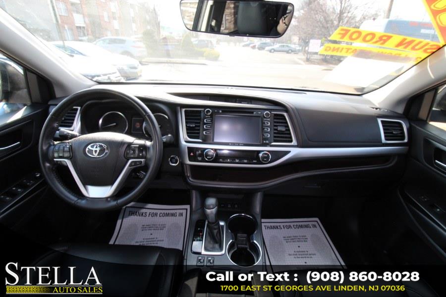 2019 Toyota Highlander XLE V6 AWD (Natl), available for sale in Linden, New Jersey | Stella Auto Sales. Linden, New Jersey 2019 Toyota Highlander XLE V6 AWD (Natl), available for sale in Linden, New Jersey | Stella Auto Sales. Linden, New Jersey