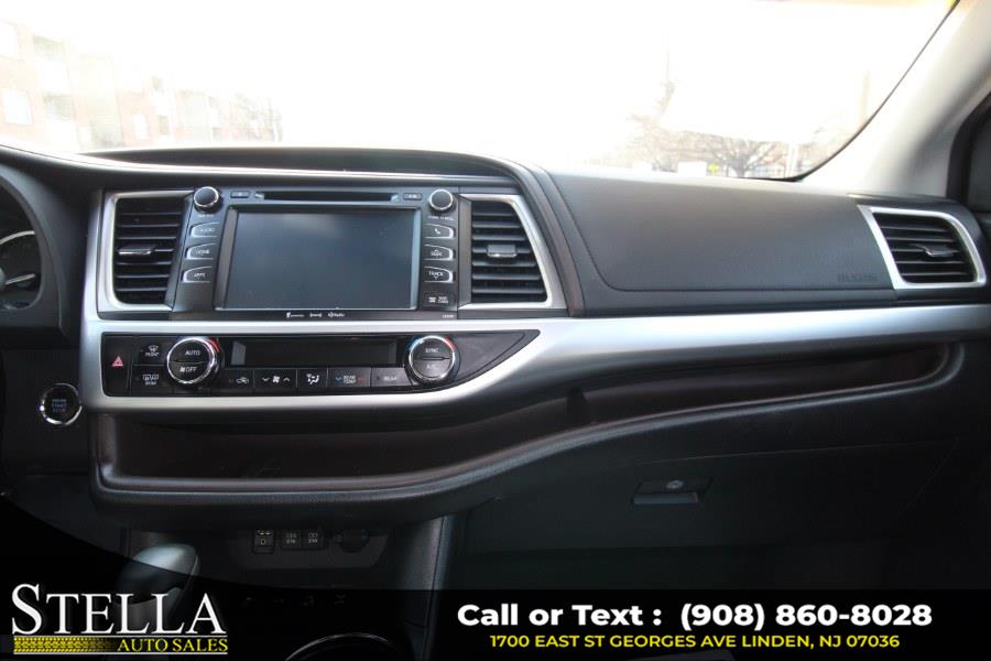 2019 Toyota Highlander XLE V6 AWD (Natl), available for sale in Linden, New Jersey | Stella Auto Sales. Linden, New Jersey 2019 Toyota Highlander XLE V6 AWD (Natl), available for sale in Linden, New Jersey | Stella Auto Sales. Linden, New Jersey