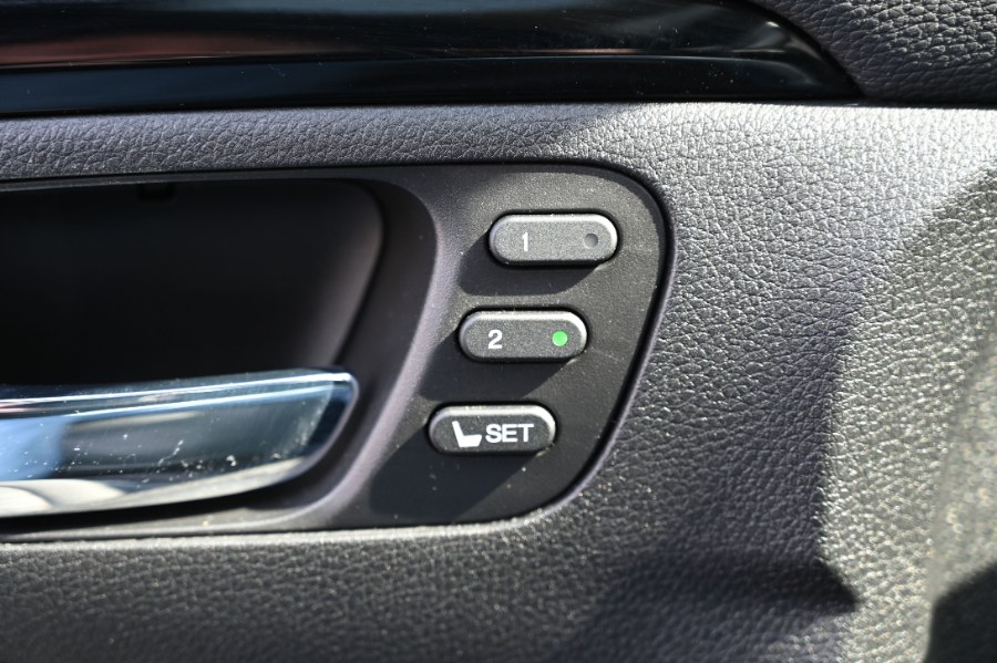 2022 Honda Pilot Black Edition AWD, available for sale in Waterbury, Connecticut | Highline Car Connection. Waterbury, Connecticut 2022 Honda Pilot Black Edition AWD, available for sale in Waterbury, Connecticut | Highline Car Connection. Waterbury, Connecticut
