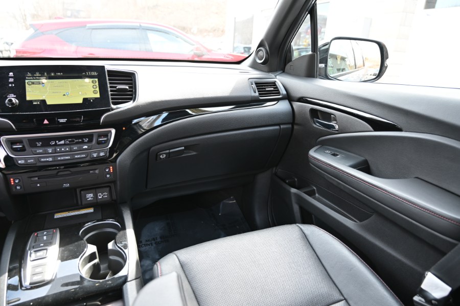 2022 Honda Pilot Black Edition AWD, available for sale in Waterbury, Connecticut | Highline Car Connection. Waterbury, Connecticut 2022 Honda Pilot Black Edition AWD, available for sale in Waterbury, Connecticut | Highline Car Connection. Waterbury, Connecticut