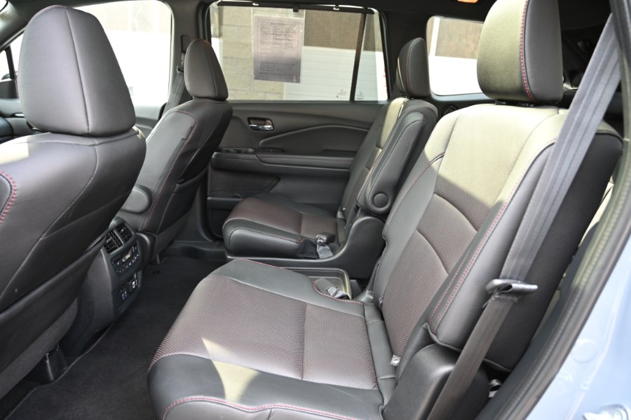 2022 Honda Pilot Black Edition AWD, available for sale in Waterbury, Connecticut | Highline Car Connection. Waterbury, Connecticut 2022 Honda Pilot Black Edition AWD, available for sale in Waterbury, Connecticut | Highline Car Connection. Waterbury, Connecticut