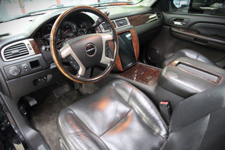2009 GMC Yukon Denali AWD 4dr, available for sale in Garden Grove, California | 1 Stop Auto Mart Inc.. Garden Grove, California 2009 GMC Yukon Denali AWD 4dr, available for sale in Garden Grove, California | 1 Stop Auto Mart Inc.. Garden Grove, California