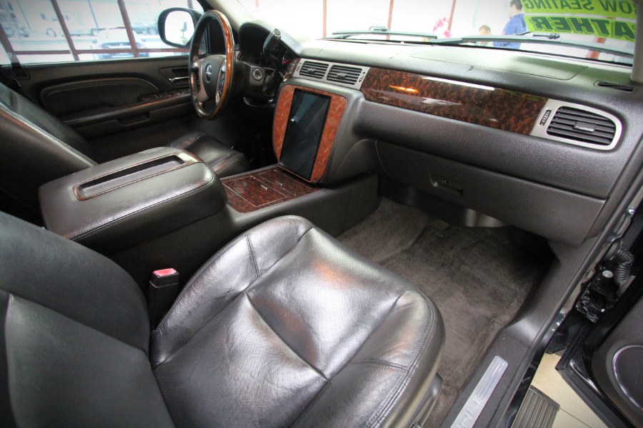 2009 GMC Yukon Denali AWD 4dr, available for sale in Garden Grove, California | 1 Stop Auto Mart Inc.. Garden Grove, California 2009 GMC Yukon Denali AWD 4dr, available for sale in Garden Grove, California | 1 Stop Auto Mart Inc.. Garden Grove, California