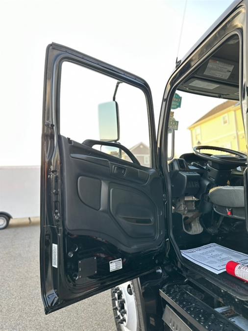 2017 Hino 268A 26FT BOX ALUMINUM LIFT-GATE, available for sale in Paterson, New Jersey | Speedway Motors LLC. Paterson, New Jersey 2017 Hino 268A 26FT BOX ALUMINUM LIFT-GATE, available for sale in Paterson, New Jersey | Speedway Motors LLC. Paterson, New Jersey