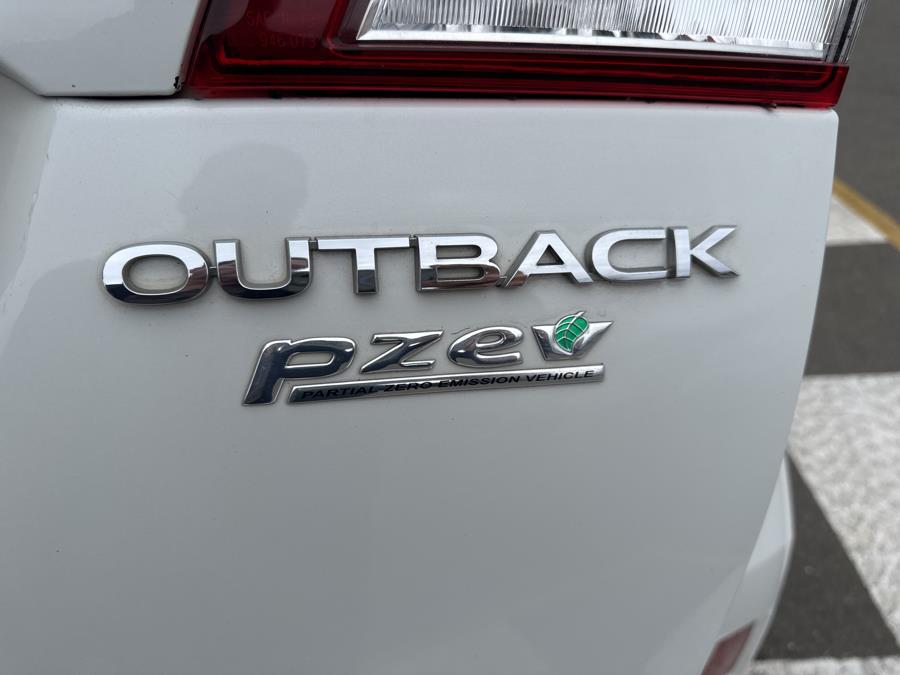 2015 Subaru Outback 4dr Wgn 2.5i Limited PZEV, available for sale in Waterbury, Connecticut | National Auto Brokers, Inc.. Waterbury, Connecticut 2015 Subaru Outback 4dr Wgn 2.5i Limited PZEV, available for sale in Waterbury, Connecticut | National Auto Brokers, Inc.. Waterbury, Connecticut