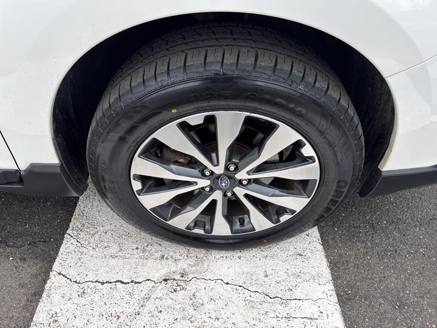 2015 Subaru Outback 4dr Wgn 2.5i Limited PZEV, available for sale in Waterbury, Connecticut | National Auto Brokers, Inc.. Waterbury, Connecticut 2015 Subaru Outback 4dr Wgn 2.5i Limited PZEV, available for sale in Waterbury, Connecticut | National Auto Brokers, Inc.. Waterbury, Connecticut
