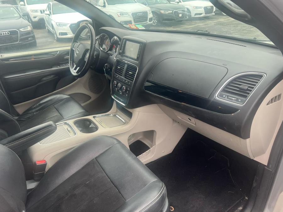 2019 Dodge Grand Caravan SXT Wagon, available for sale in Raynham, Massachusetts | J & A Auto Center. Raynham, Massachusetts 2019 Dodge Grand Caravan SXT Wagon, available for sale in Raynham, Massachusetts | J & A Auto Center. Raynham, Massachusetts