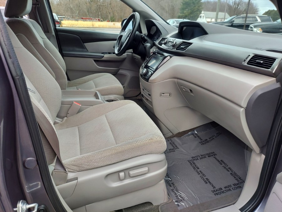 2016 Honda Odyssey 5dr SE, available for sale in East Windsor, Connecticut | United Auto Sales of E Windsor, Inc. East Windsor, Connecticut 2016 Honda Odyssey 5dr SE, available for sale in East Windsor, Connecticut | United Auto Sales of E Windsor, Inc. East Windsor, Connecticut