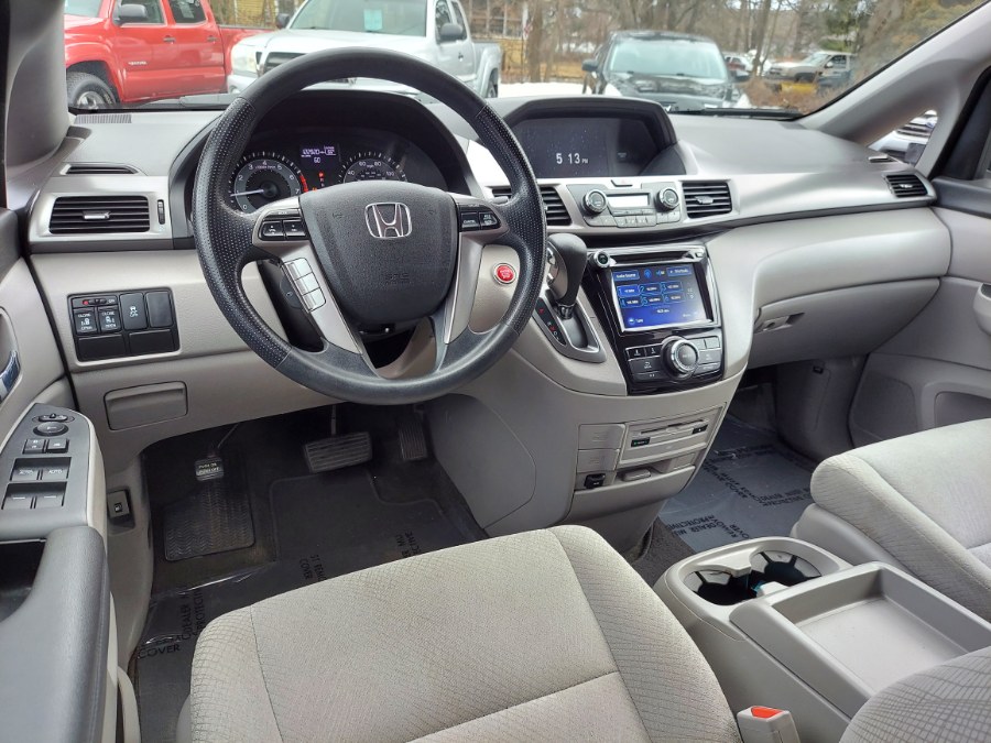 2016 Honda Odyssey 5dr SE, available for sale in East Windsor, Connecticut | United Auto Sales of E Windsor, Inc. East Windsor, Connecticut 2016 Honda Odyssey 5dr SE, available for sale in East Windsor, Connecticut | United Auto Sales of E Windsor, Inc. East Windsor, Connecticut