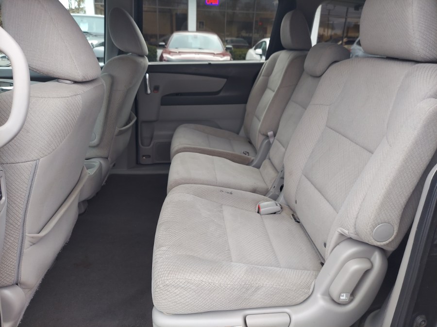 2016 Honda Odyssey 5dr SE, available for sale in East Windsor, Connecticut | United Auto Sales of E Windsor, Inc. East Windsor, Connecticut 2016 Honda Odyssey 5dr SE, available for sale in East Windsor, Connecticut | United Auto Sales of E Windsor, Inc. East Windsor, Connecticut