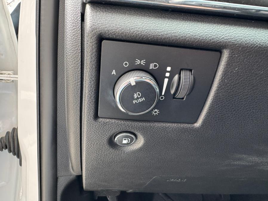 2017 Jeep Grand Cherokee Limited 4x4, available for sale in Irvington, New Jersey | Elis Motors Corp. Irvington, New Jersey 2017 Jeep Grand Cherokee Limited 4x4, available for sale in Irvington, New Jersey | Elis Motors Corp. Irvington, New Jersey