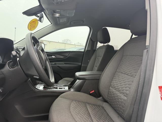 2018 Chevrolet Equinox LT, available for sale in Stratford, Connecticut | Wiz Leasing Inc. Stratford, Connecticut 2018 Chevrolet Equinox LT, available for sale in Stratford, Connecticut | Wiz Leasing Inc. Stratford, Connecticut
