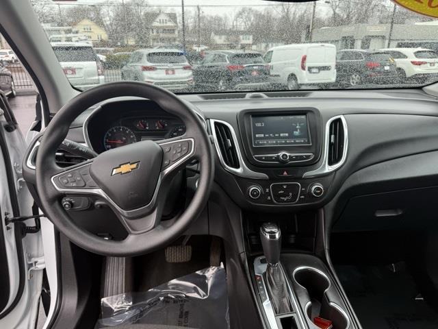 2018 Chevrolet Equinox LT, available for sale in Stratford, Connecticut | Wiz Leasing Inc. Stratford, Connecticut 2018 Chevrolet Equinox LT, available for sale in Stratford, Connecticut | Wiz Leasing Inc. Stratford, Connecticut