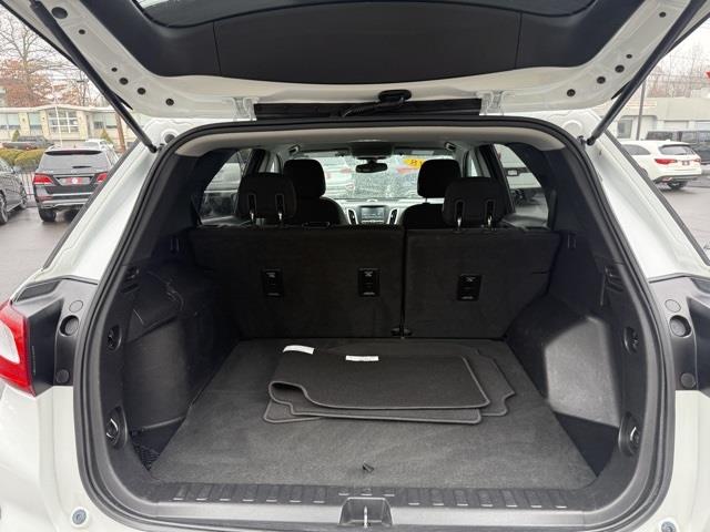 2018 Chevrolet Equinox LT, available for sale in Stratford, Connecticut | Wiz Leasing Inc. Stratford, Connecticut 2018 Chevrolet Equinox LT, available for sale in Stratford, Connecticut | Wiz Leasing Inc. Stratford, Connecticut