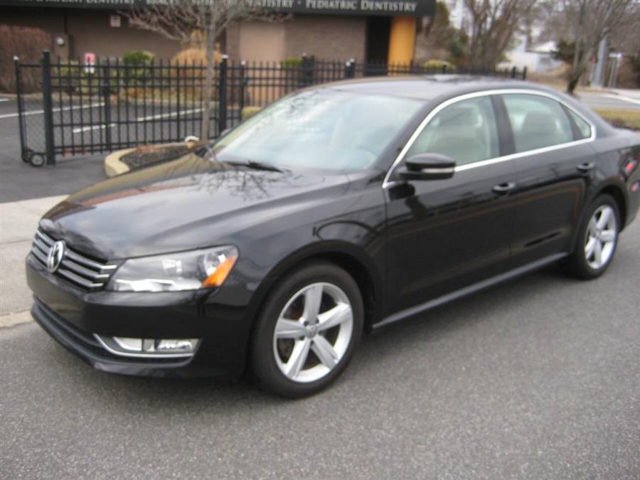 Used 2015 Volkswagen Passat in Massapequa, New York | Rite Choice Auto Inc.. Massapequa, New York