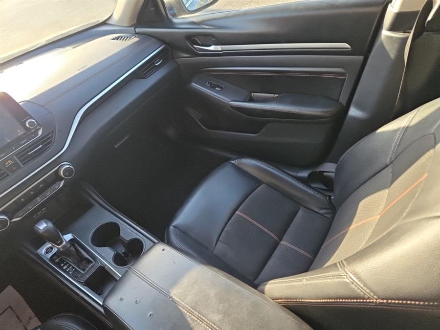 2022 Nissan Altima 2.5 SR Sedan, available for sale in Temple Hills, Maryland | Temple Hills Used Car. Temple Hills, Maryland 2022 Nissan Altima 2.5 SR Sedan, available for sale in Temple Hills, Maryland | Temple Hills Used Car. Temple Hills, Maryland