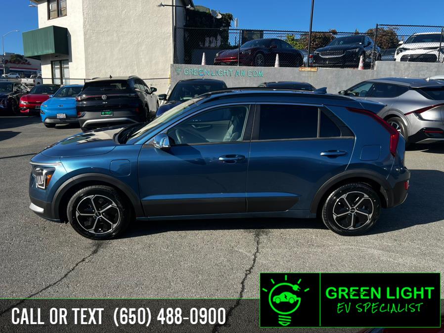 Used 2023 Kia Niro Plug-In Hybrid in Daly City, California | Green Light Auto Wholesale. Daly City, California