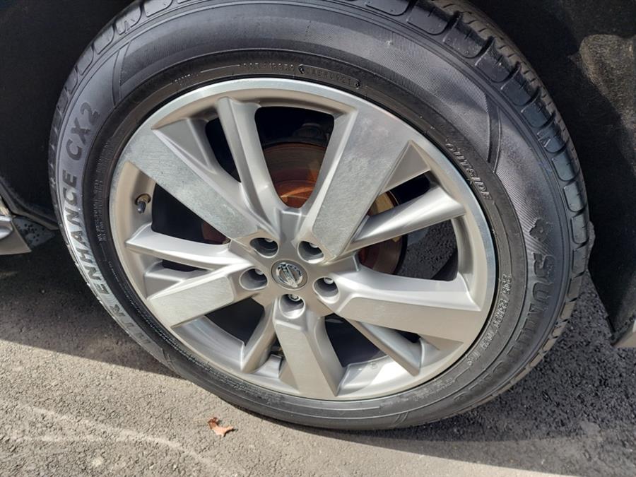 2013 Nissan Pathfinder 4WD 4dr SV, available for sale in Islip, New York | L.I. Auto Gallery. Islip, New York 2013 Nissan Pathfinder 4WD 4dr SV, available for sale in Islip, New York | L.I. Auto Gallery. Islip, New York