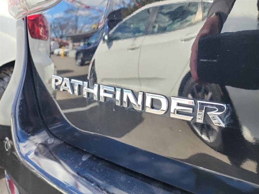 2013 Nissan Pathfinder 4WD 4dr SV, available for sale in Islip, New York | L.I. Auto Gallery. Islip, New York 2013 Nissan Pathfinder 4WD 4dr SV, available for sale in Islip, New York | L.I. Auto Gallery. Islip, New York