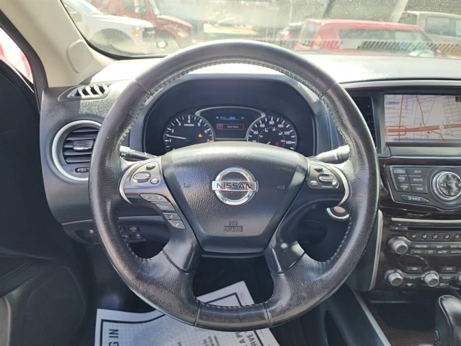 2013 Nissan Pathfinder 4WD 4dr SV, available for sale in Islip, New York | L.I. Auto Gallery. Islip, New York 2013 Nissan Pathfinder 4WD 4dr SV, available for sale in Islip, New York | L.I. Auto Gallery. Islip, New York
