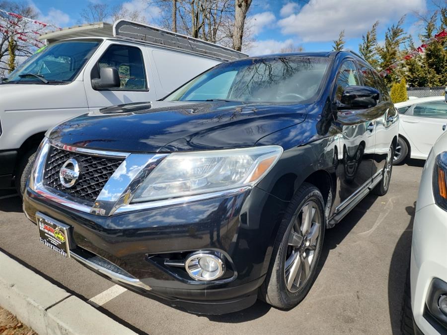 Used 2013 Nissan Pathfinder in Islip, New York | L.I. Auto Gallery. Islip, New York