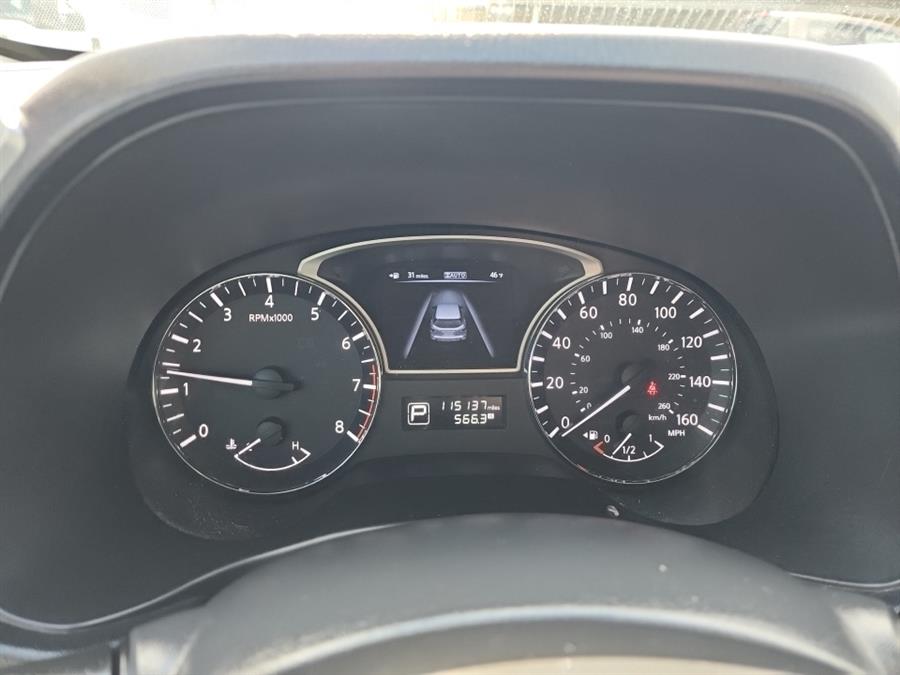 2013 Nissan Pathfinder 4WD 4dr SV, available for sale in Islip, New York | L.I. Auto Gallery. Islip, New York 2013 Nissan Pathfinder 4WD 4dr SV, available for sale in Islip, New York | L.I. Auto Gallery. Islip, New York