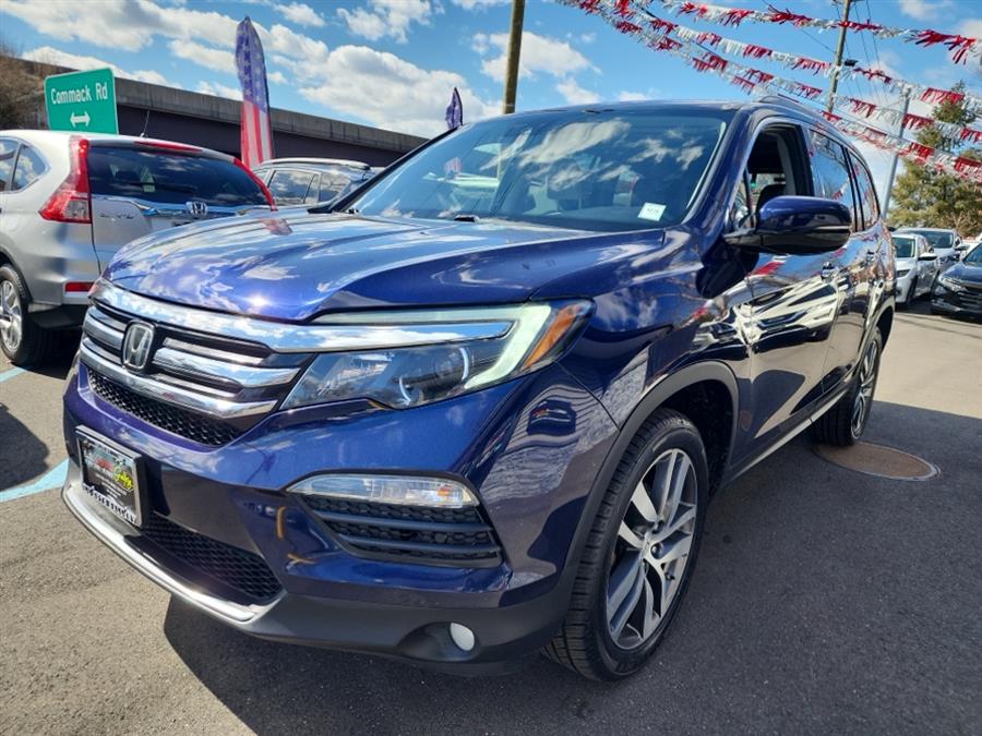 Used 2017 Honda Pilot in Islip, New York | L.I. Auto Gallery. Islip, New York