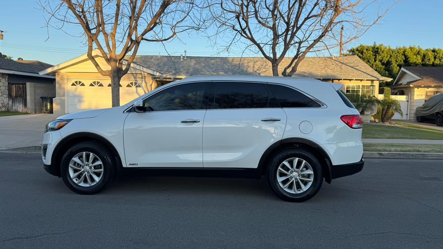 2017 Kia Sorento LX AWD, available for sale in Tustin, California | Carox LLC. Tustin, California 2017 Kia Sorento LX AWD, available for sale in Tustin, California | Carox LLC. Tustin, California