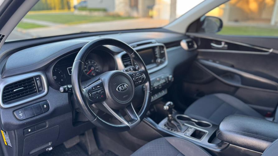 2017 Kia Sorento LX AWD, available for sale in Tustin, California | Carox LLC. Tustin, California 2017 Kia Sorento LX AWD, available for sale in Tustin, California | Carox LLC. Tustin, California
