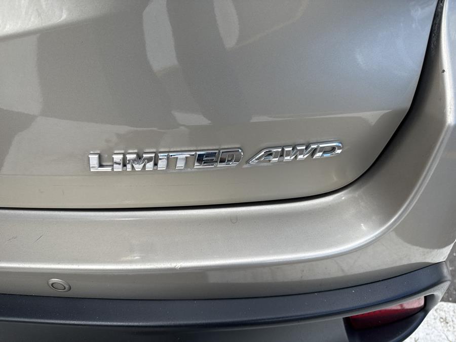 2015 Toyota Highlander AWD 4dr V6 Limited Platinum, available for sale in Waterbury, Connecticut | National Auto Brokers, Inc.. Waterbury, Connecticut 2015 Toyota Highlander AWD 4dr V6 Limited Platinum, available for sale in Waterbury, Connecticut | National Auto Brokers, Inc.. Waterbury, Connecticut