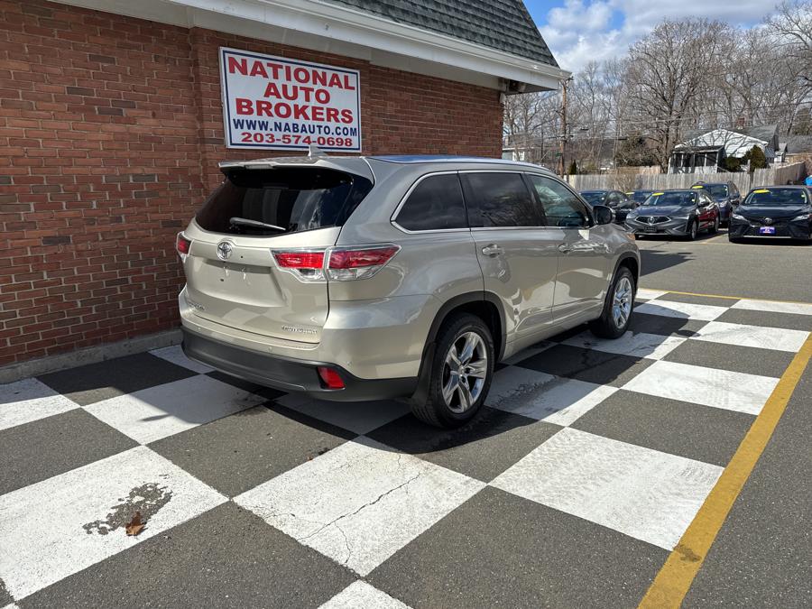 2015 Toyota Highlander AWD 4dr V6 Limited Platinum, available for sale in Waterbury, Connecticut | National Auto Brokers, Inc.. Waterbury, Connecticut 2015 Toyota Highlander AWD 4dr V6 Limited Platinum, available for sale in Waterbury, Connecticut | National Auto Brokers, Inc.. Waterbury, Connecticut
