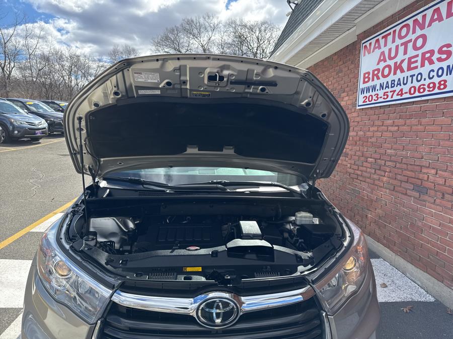 2015 Toyota Highlander AWD 4dr V6 Limited Platinum, available for sale in Waterbury, Connecticut | National Auto Brokers, Inc.. Waterbury, Connecticut 2015 Toyota Highlander AWD 4dr V6 Limited Platinum, available for sale in Waterbury, Connecticut | National Auto Brokers, Inc.. Waterbury, Connecticut