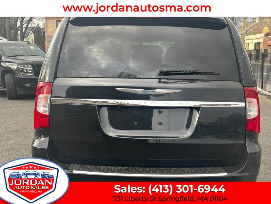 2013 Chrysler Town & Country 4dr Wgn Touring, available for sale in Springfield, Massachusetts | Jordan Auto Sales. Springfield, Massachusetts 2013 Chrysler Town & Country 4dr Wgn Touring, available for sale in Springfield, Massachusetts | Jordan Auto Sales. Springfield, Massachusetts