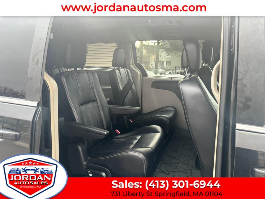 2013 Chrysler Town & Country 4dr Wgn Touring, available for sale in Springfield, Massachusetts | Jordan Auto Sales. Springfield, Massachusetts 2013 Chrysler Town & Country 4dr Wgn Touring, available for sale in Springfield, Massachusetts | Jordan Auto Sales. Springfield, Massachusetts